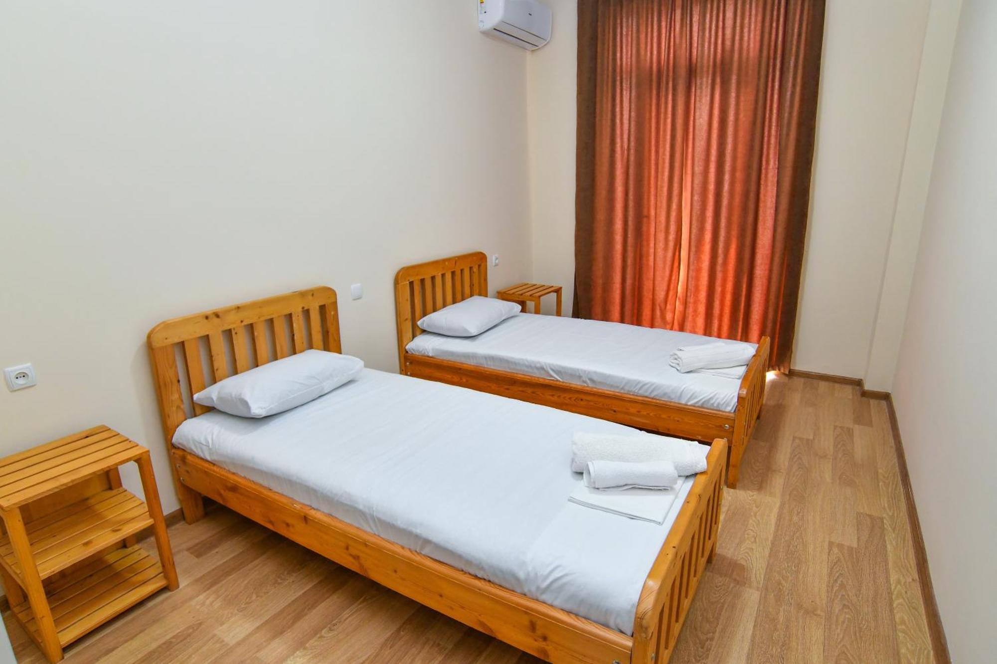 Just Inn Kutaisi Dış mekan fotoğraf