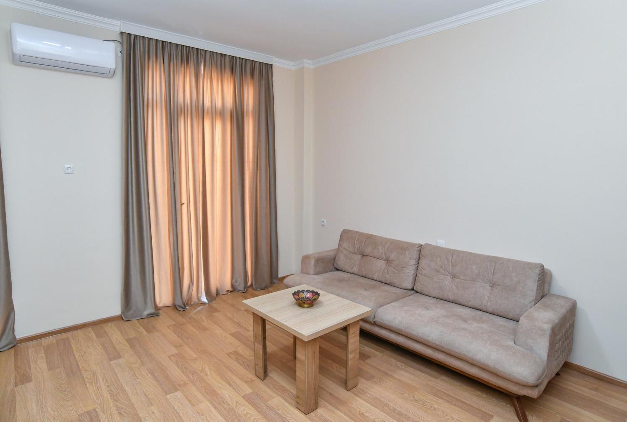 Just Inn Kutaisi Dış mekan fotoğraf